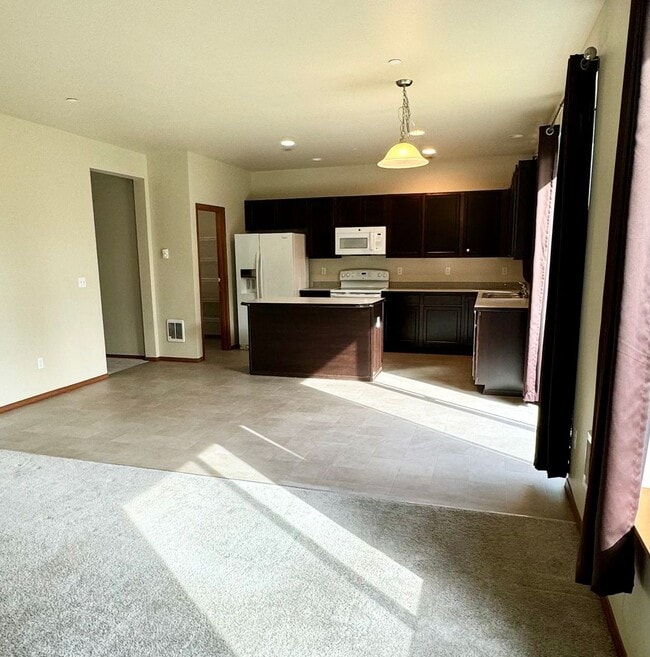 Building Photo - Nice Home in Bremerton!
