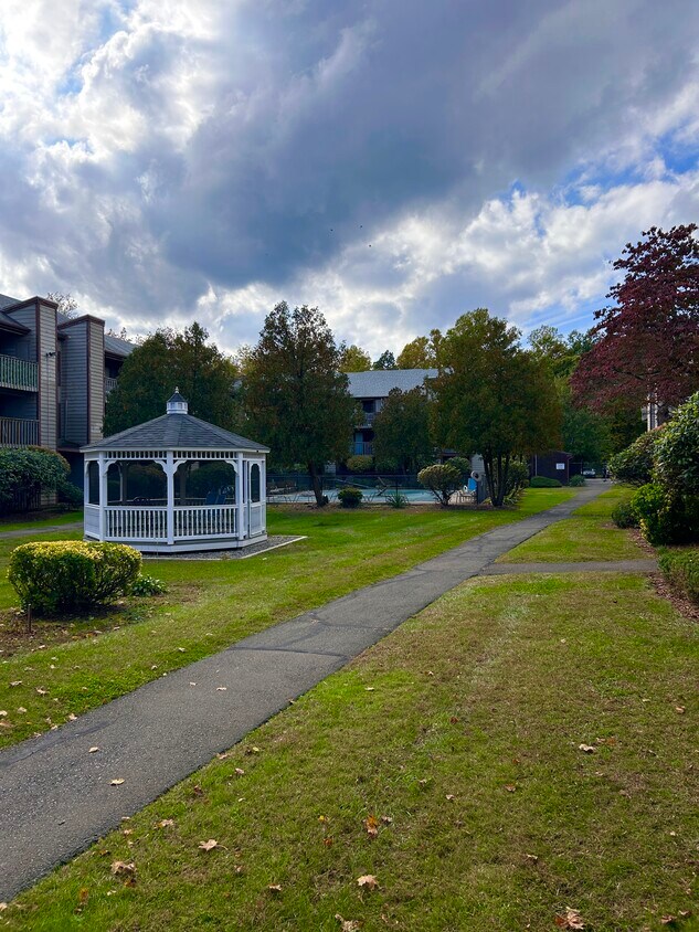 Primary Photo - 130 Coe Ave