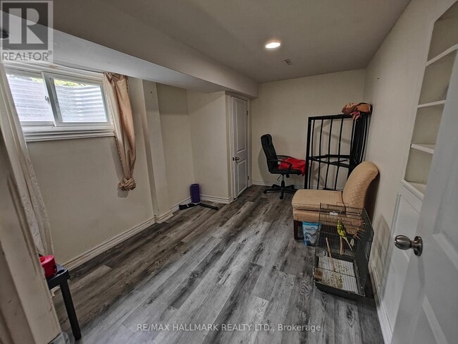 Building Photo - 88 B Bernick Dr