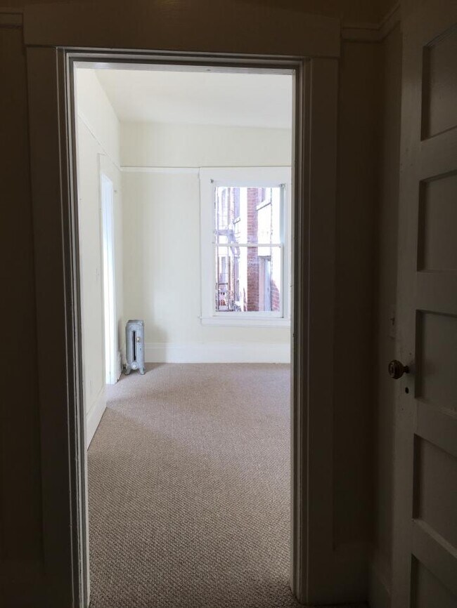 Foto del edificio - bedroom in San Francisco CA 94109