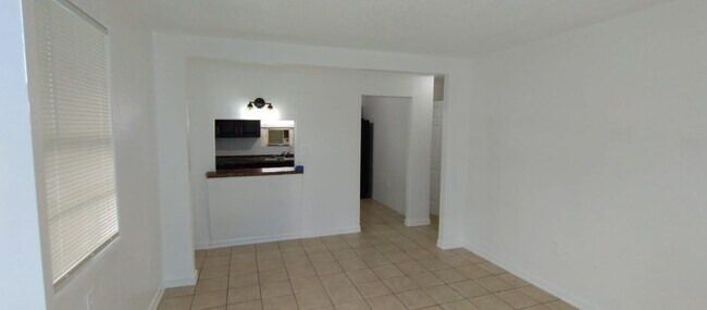 Foto del edificio - 3718 Avenue M 1/2