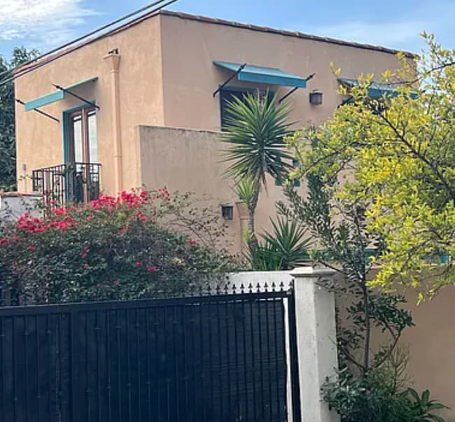 Building Photo - 7770 Selma Ave