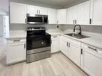 Foto principal - 12215 W Dixie Hwy