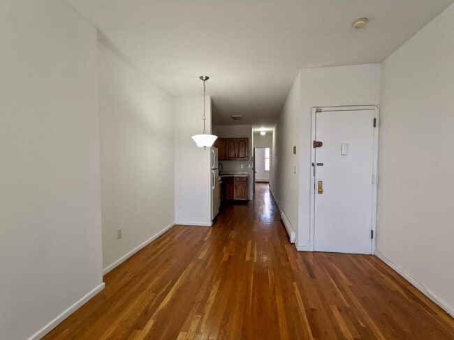 Building Photo - 374 2nd St