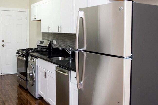 Foto del edificio - 730 W Roscoe St