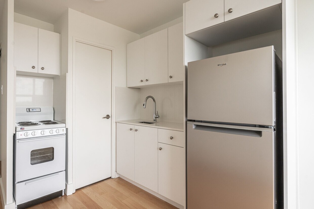 Photo principale - 730 St Clarens Ave