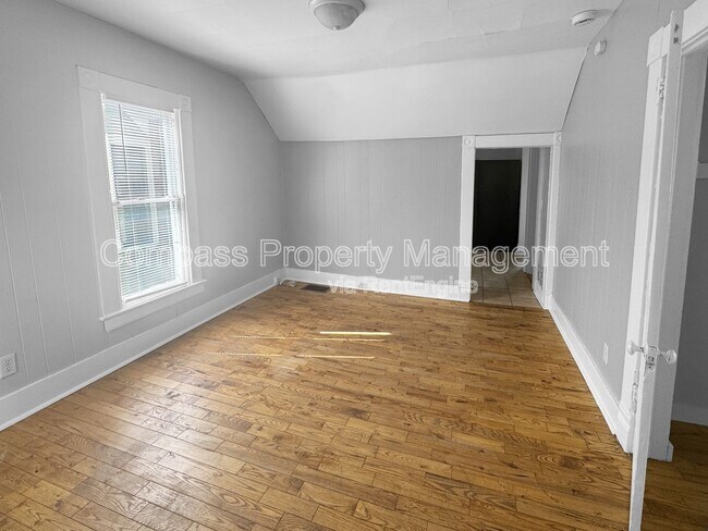 Foto del edificio - 309 Eastern Ave SE
