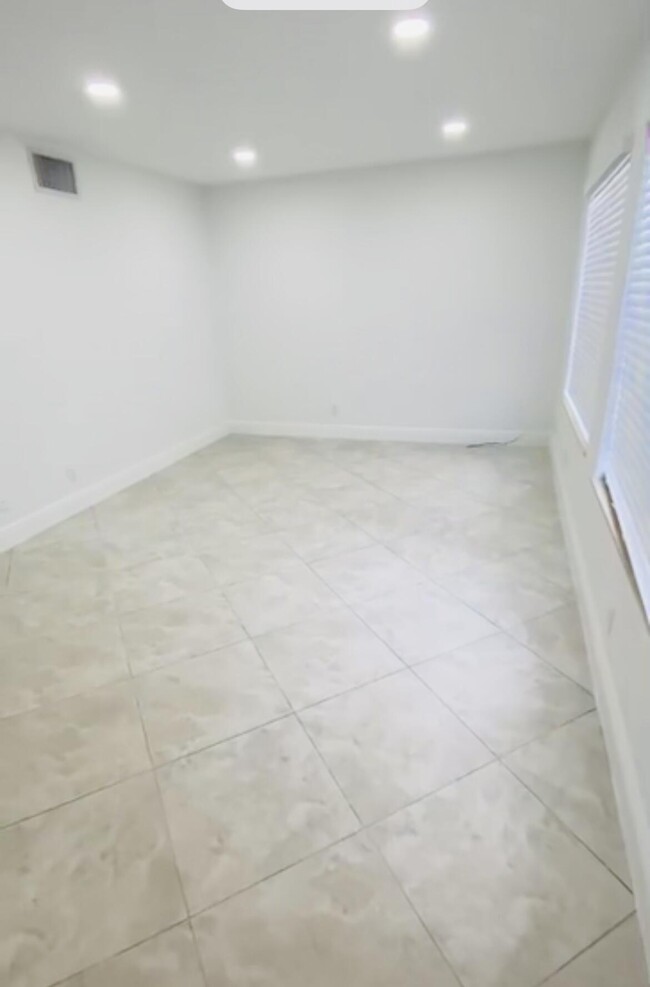 Building Photo - 5328  Bosque Lane 67 West Palm Beach Fl 33415
