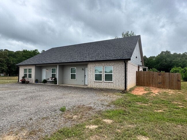 Foto del edificio - 13209 County Rd 499