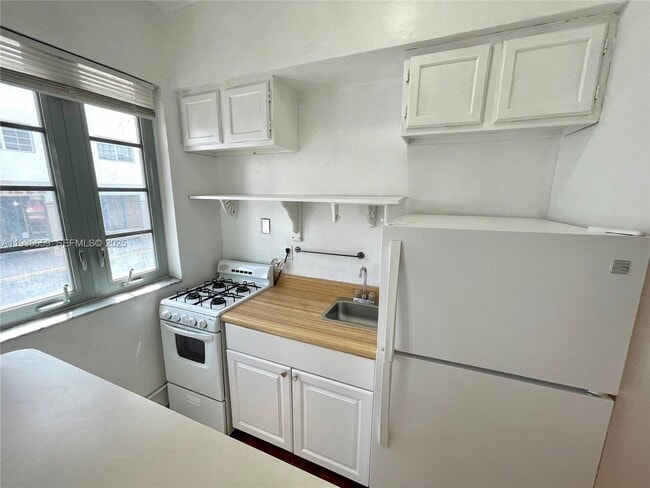 Foto del edificio - 901 Collins Ave