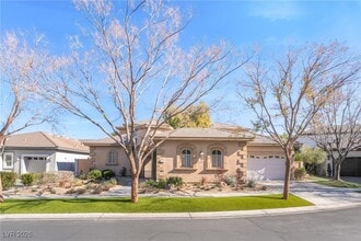 Building Photo - 904 Pont Chartrain Dr