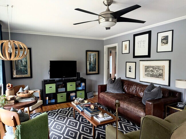 Foto del edificio - 4409 N Lookout Rd