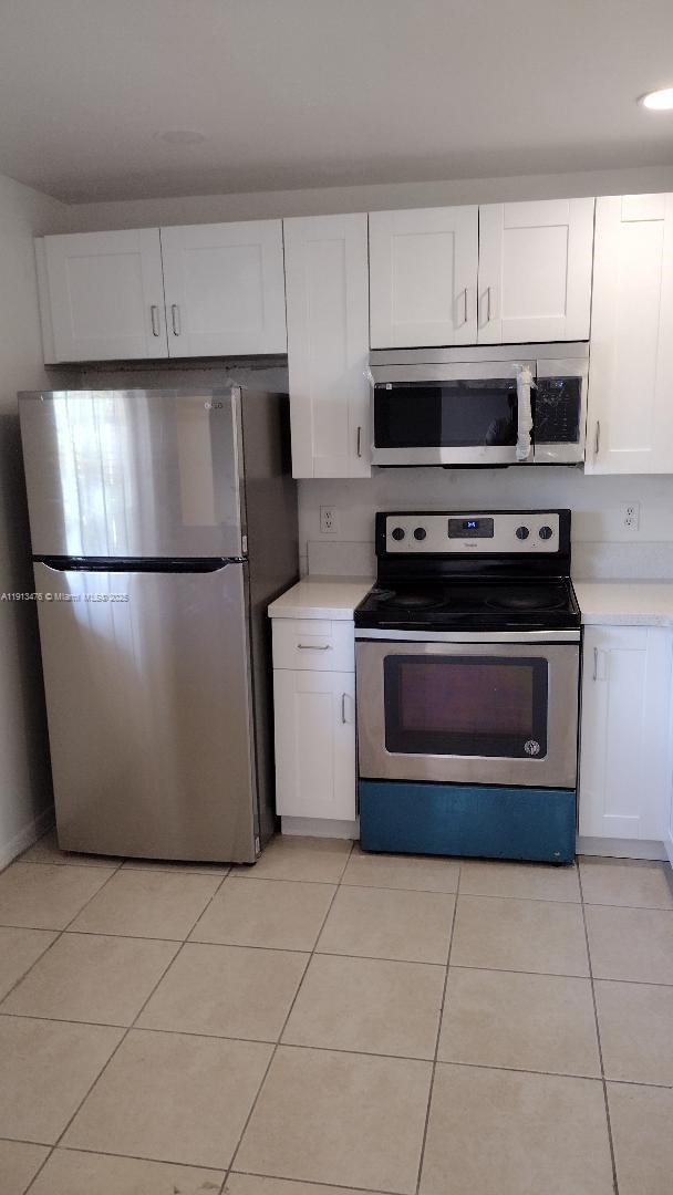 Building Photo - 1151 NE 210th Terrace