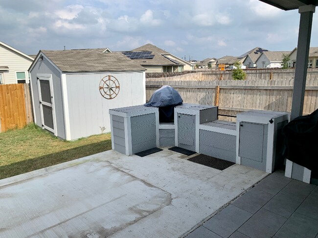 Building Photo - 6727 Hibiscus Falls