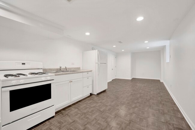 Foto del edificio - 5037 W Winona St