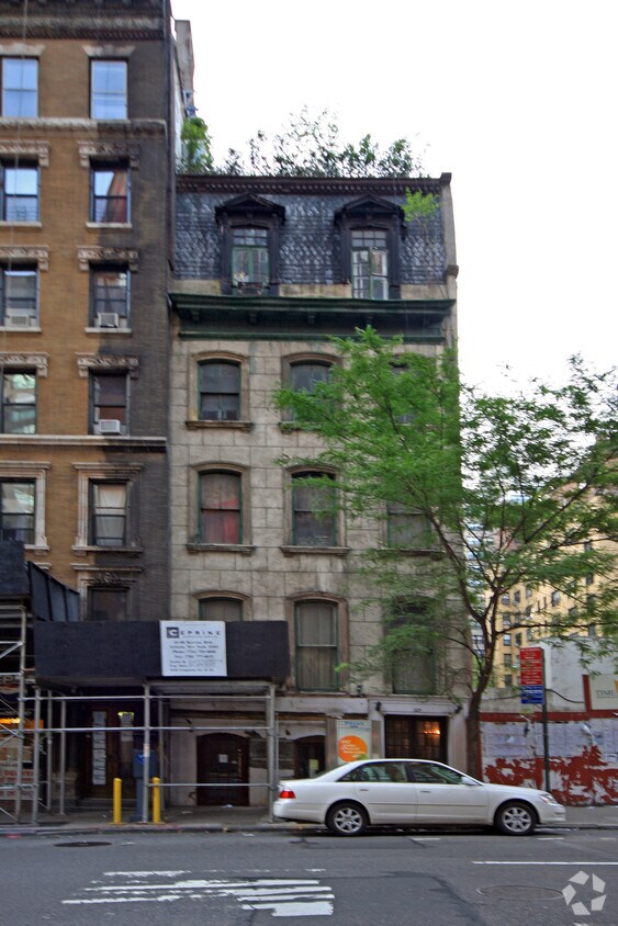 Primary Photo - 329 Lexington Ave