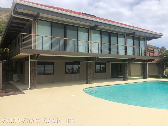 Building Photo - 128 Makaweli St