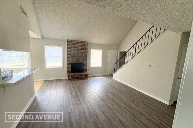 Building Photo - 10122 Sagedowne Ln