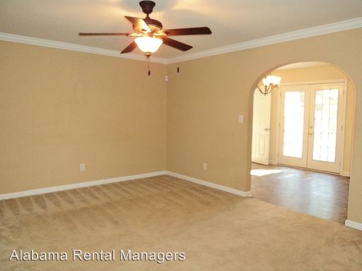 Foto del edificio - 402 Rock Creek Rd