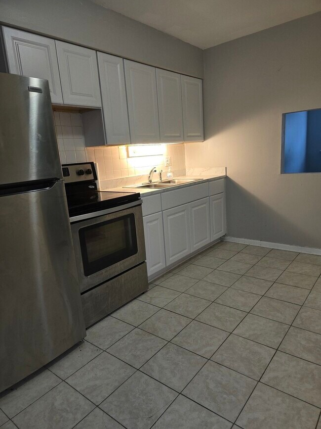 Foto del edificio - 6619 N Sheridan Rd