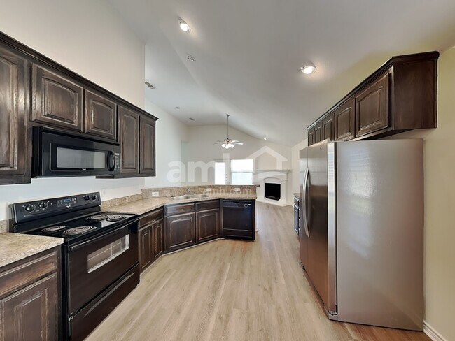 Foto del edificio - 429 Brookhollow Ln