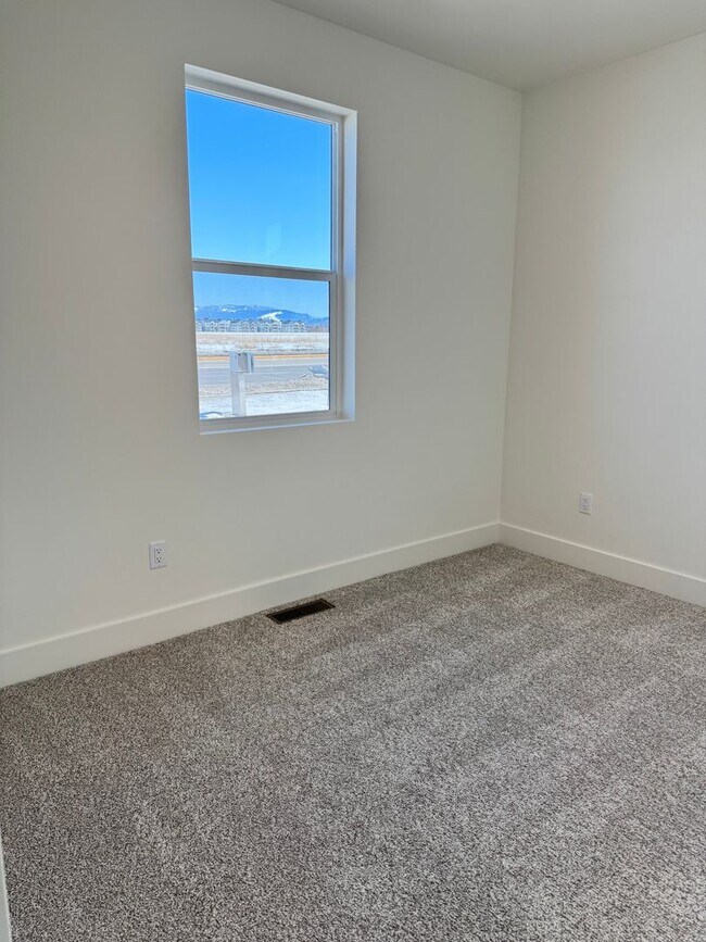 Foto del edificio - Brand New 4 Bedroom Home in Northwest Crossing