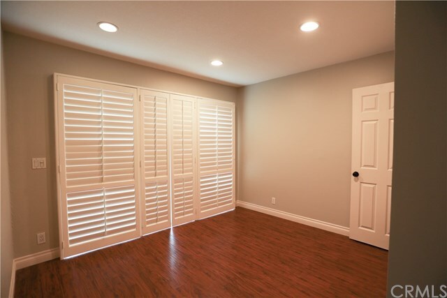 Building Photo - 44 Navarre