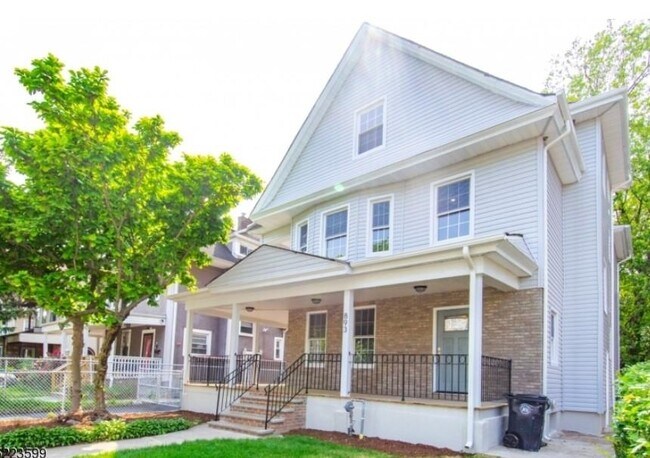 Foto del edificio - 893 S 17th St