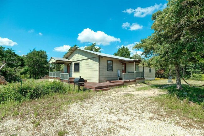 Building Photo - 1170 County Rd B