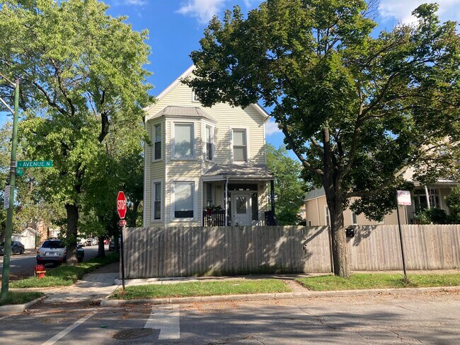 Building Photo - 10401 S Avenue N