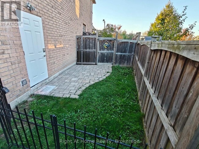 Building Photo - 126 Duncan Ln