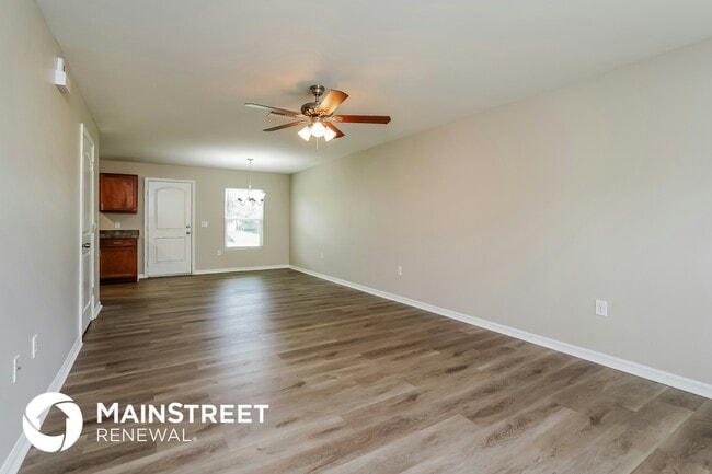 Building Photo - 3202 37th St W