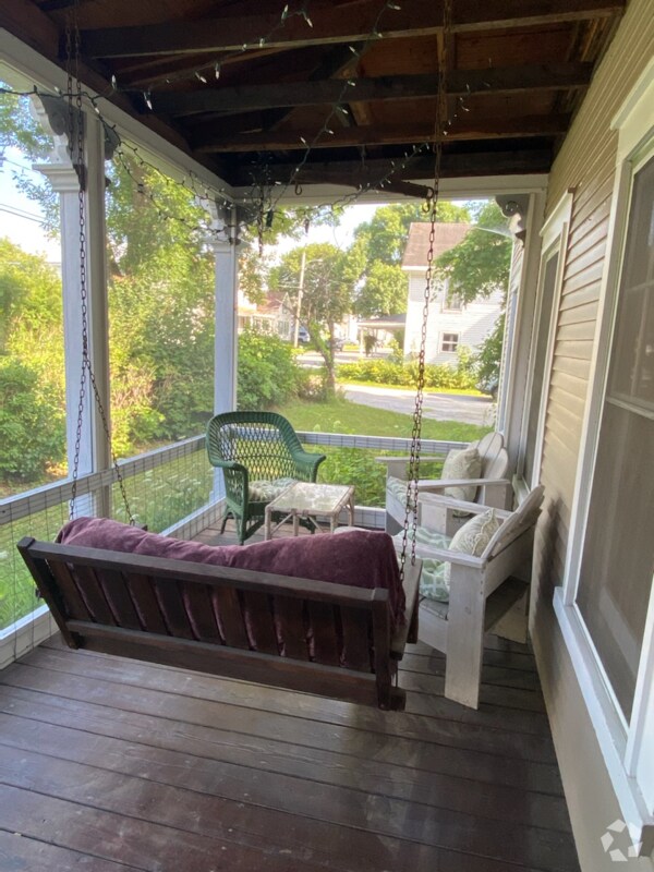 Apartments For Rent in Clarendon VT with Hardwood Floors 1 Rentals