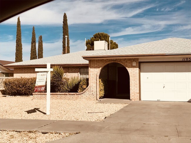 Building Photo - 11057 Bob Stone Dr