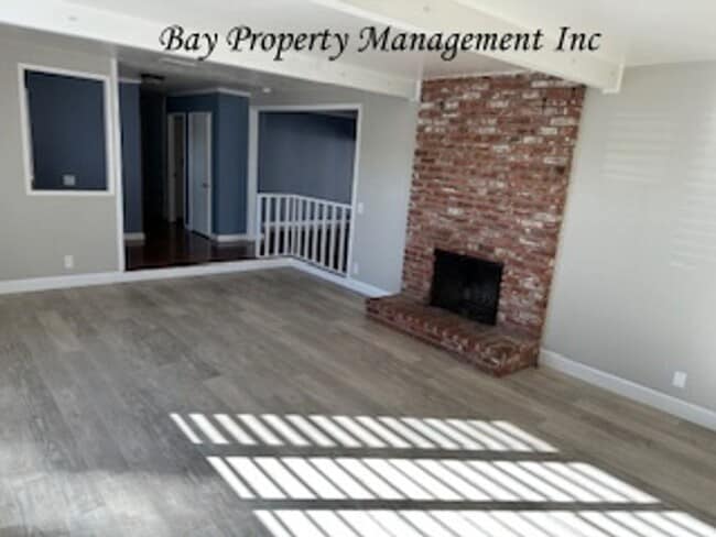 Foto del edificio - Bring your pets! Beautiful home in South Salinas - Coming Soon!