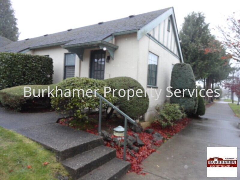 Foto principal - 203 E Broadway Ave