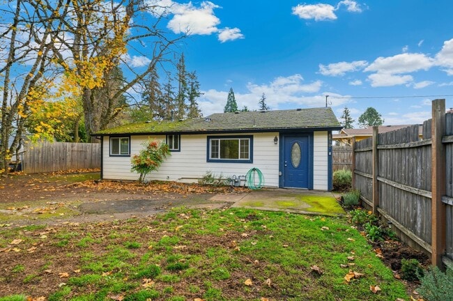 Building Photo - 6830 SE 50th Ave