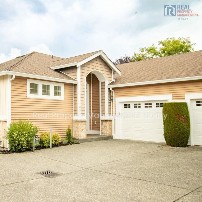 Building Photo - Beautiful Remodeled 3 Bedroom In Orting!