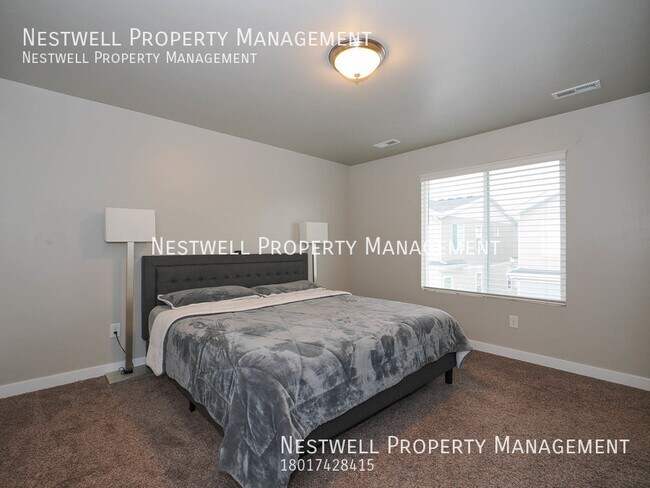 Building Photo - Fantastic 3-bed Townhome in South Jordan