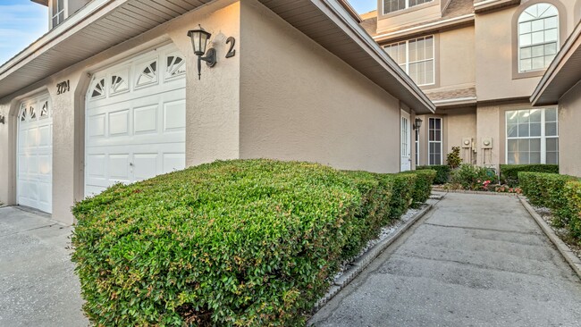 Building Photo - 3-Story, 4BD/2.5BA Townhome in the Heart o...