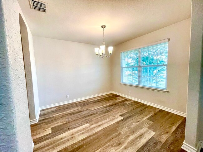 Photo - 402 Fly Catcher House