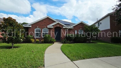 Building Photo - 5004 Evergreen Dr