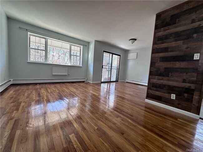 Foto del edificio - 3458 Boller Ave