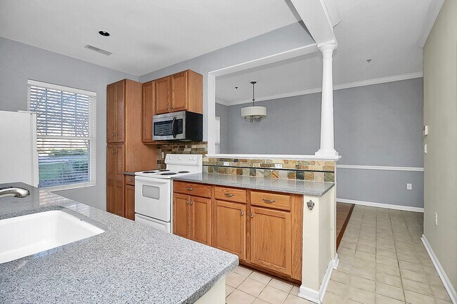 Photo - 526 N Davidson St Townhome