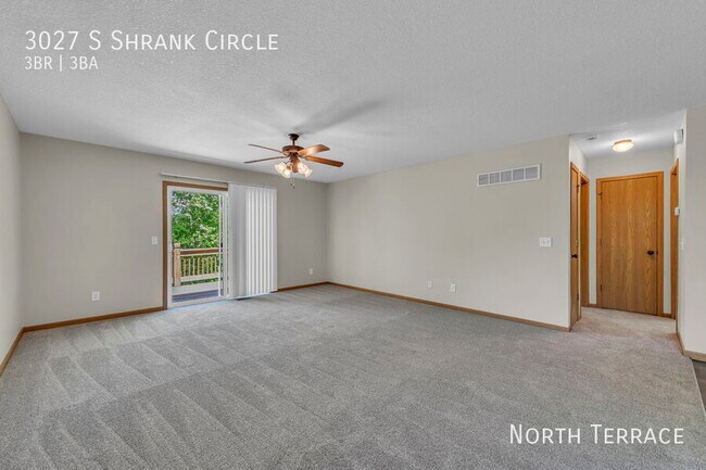 Foto del edificio - 3027 S Shrank Rd
