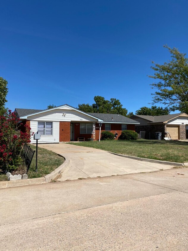 Primary Photo - 4809 NW Floyd Ave