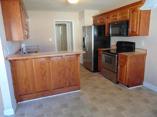 Foto del edificio - 3 Bedroom 2 Bathroom Home!