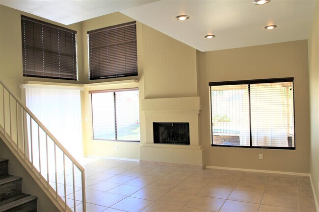 Foto del edificio - 13536 N 102nd Pl