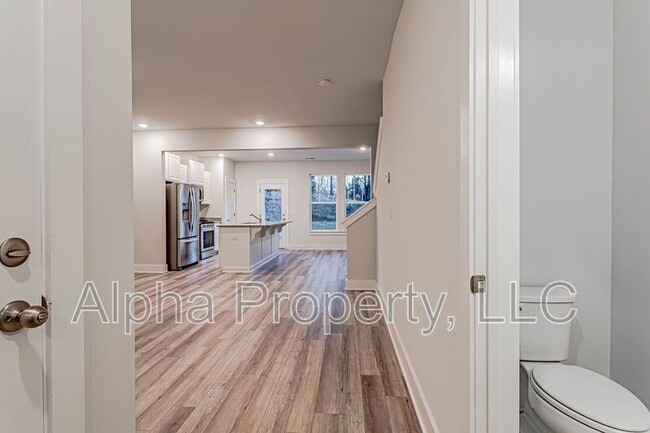 Building Photo - 244 Keaton Ct