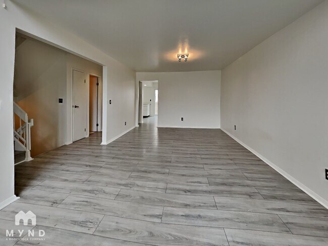 Foto del edificio - 1050 S Monaco St Pkwy